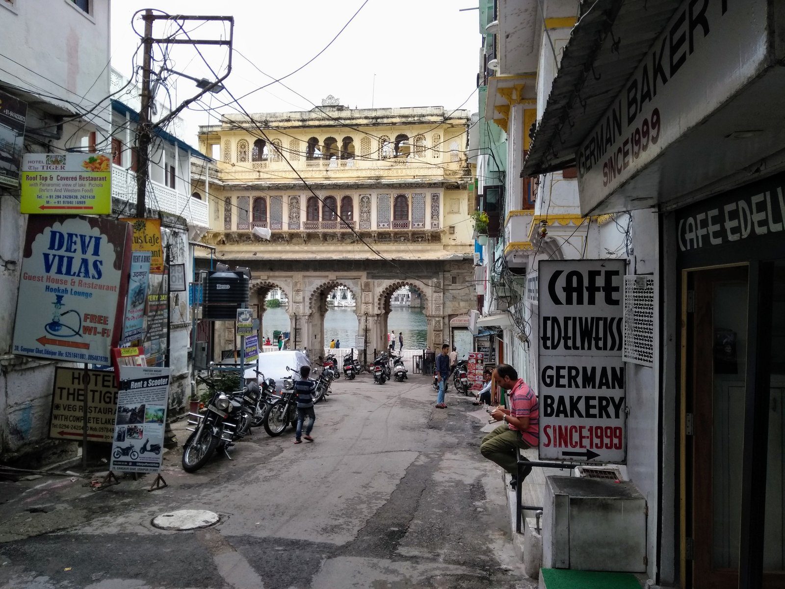 Café Edelweiss - German Bakery in Udaipur, 2017